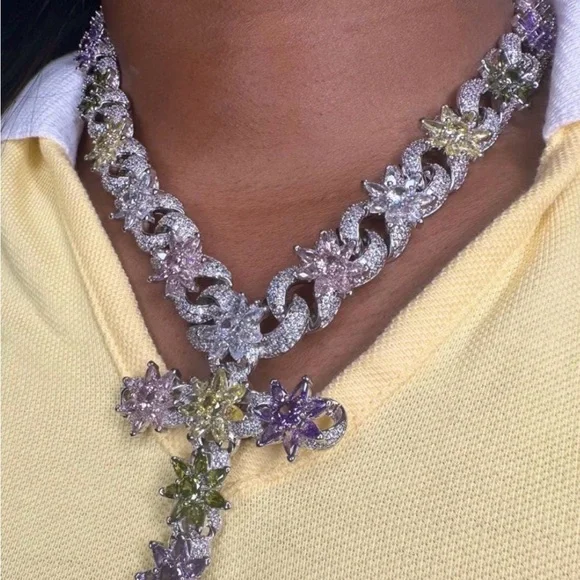 Elegant Purple and Silver Necklace 18inch - Picture 2 of 9